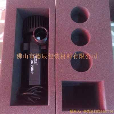 海綿內(nèi)托對(duì)各行各業(yè)產(chǎn)品起到絕緣、密封、防震、防塵、填充、隔音、固定，能夠保護(hù)包裝產(chǎn)品在運(yùn)輸過(guò)程中安然無(wú)恙，起到保護(hù)產(chǎn)品的一個(gè)作用，同時(shí)可以美化產(chǎn)品，提升產(chǎn)品檔次。